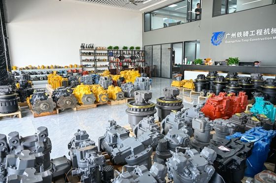 T770 Motor 7223481 7299300 7401920 6698328 Compact Track Loader Travel Motor High Traction Hydraulic Drive Stable Operation Component