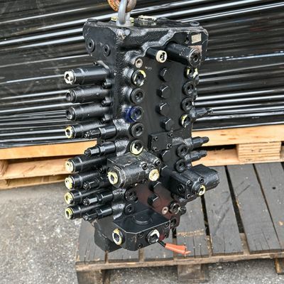 La valve de commande principale de Kobelco 75-8 LG30V00001F1