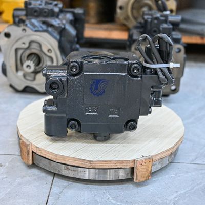 Moteur de ventilateur 708-7S-00352 pour Komatsu D65EX-15/16 D65PX-15 D65WX-15/16 D85EX-15