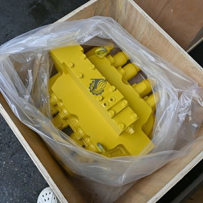PC1250-7 PC1250-8 Valve de commande 709-15-94000 7091594000 Comatsu Pièces minières Pièces de réparation