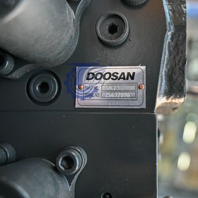 Valve de commande UX28 pour Doosan Daewoo DX215 DX220 DX225-5-7 Valve de commande principale de l'excavatrice
