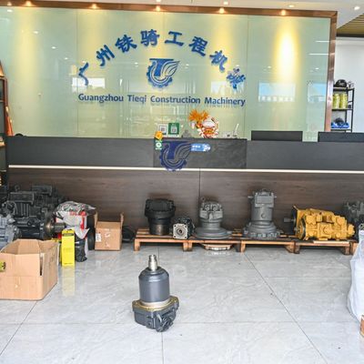 708-7H-04720 7087H04720 7087H11920 708-7H-11920 Komatsu D375 Bulldozer Ventilateur hydraulique Moteur de rechange Haute qualité