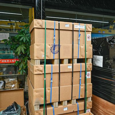 La pompe principale de l'excavateur original Komatsu 708-3S-00961 Pour PC57-7 55MR-2 PC56-7 708-3S-00521 708-3S-00522 708-3S-11220