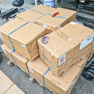 La pompe principale de l'excavateur original Komatsu 708-3S-00961 Pour PC57-7 55MR-2 PC56-7 708-3S-00521 708-3S-00522 708-3S-11220