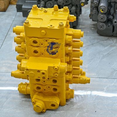 723-24-10803 723-24-10801 723-24-10800 Pour Komatsu D61EX-12 BULLDOZERS Valve de commande principale hydraulique