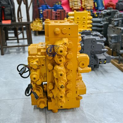 709-12-14700 709-12-12403 709-12-12-12402 Pour Komatsu WA700-3 chargeurs à roues soupapes hydrauliques de commande principale pièces détachées de machines de construction