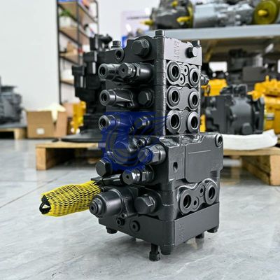 723-24-11701 723-24-10705 723-24-10702 7232410704 7232410706 Pour Komatsu D61EX-12 D61PX-12 BULLDOZERS PARTIES VALVE de commande principale hydraulique Vente après-vente originale