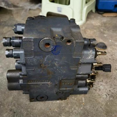 723-82-31100 7238231100 723-82-30100 Pour Komatsu FD35/40-10 FD35Y/40Y-10 FD40Z-10 FD45-10 pièces de chariot élévateur hydraulique soupape de contrôle principale
