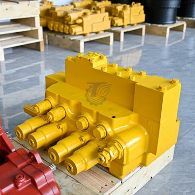 723-63-12101 723-63-12100 723-63-11104 Valve de commande principale hydraulique pour Komatsu D65E D65E-12 D85E D85ESS Pièces de roue de chargeuse de pelleteuse