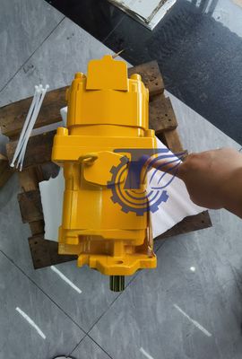 7081G00110 7081H00050 7055131210 pompe à engrenages hydrauliques pompe principale pompe Assy pompe pour Komatsu PC4000-6 PC4000 pièces de pièces de l'excavatrice après-vente Original