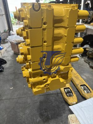 723-64-22400 Valve de commande principale hydraulique pour les pièces d'excavatrice Komatsu D275A-5