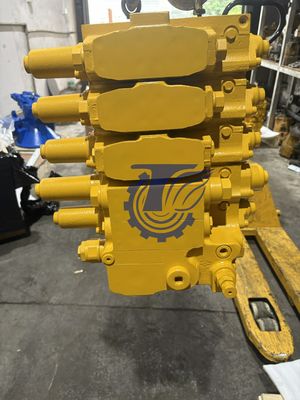 723-64-24100 Distributeur principal hydraulique pour Komatsu D65EX-15 Pièces de pelle Aftermarket Original