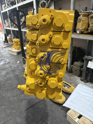 723-64-22400 Valve de commande principale hydraulique pour les pièces d'excavatrice Komatsu D275A-5
